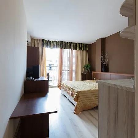 ❤studio With Kitchen & Balcony Pool View ❤cg❤ 阳光海滩